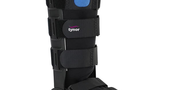 Tynor Walker Boot Air D 51
